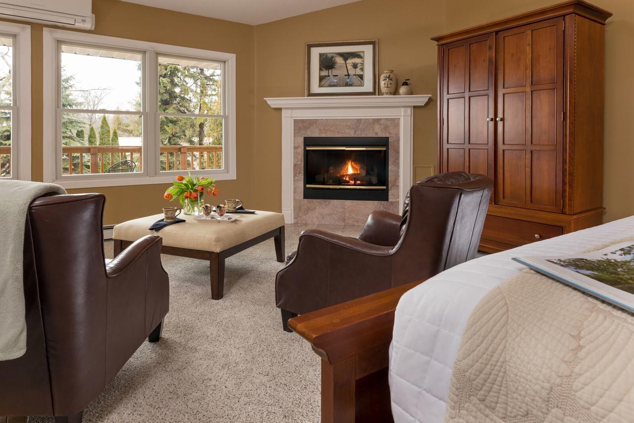 Bed and Breakfast Huron House Oscoda Экстерьер фото